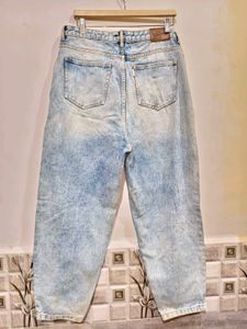 Men's Ripped Light Wash Jeans