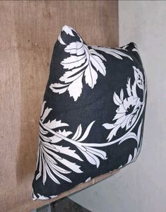cushion takiya