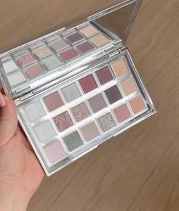 Huda Beauty Icy Nude Eyeshadow Palette