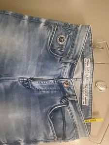 Stylish Light Wash Denim Jeans