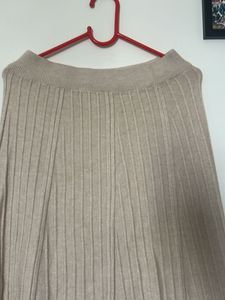 Beige Ribbed Knit Midi Skirt