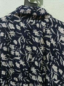 Chic Floral Print Twist-Front Top