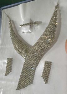 Necklace set &amp; earrings