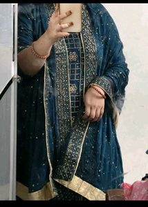 Elegant Teal Embellished Kurta Set