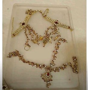 Stunning Indian bridal Jewelry Set
