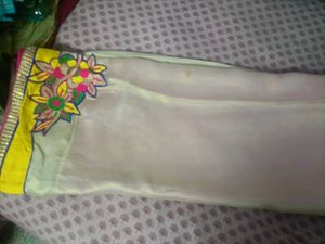 Pink &amp; Golden designer Embroidered Saree