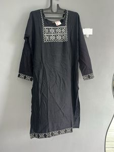 Black Embroidered Kurta (XL)
