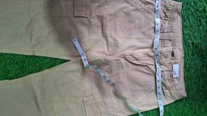 American Eagle women cargo