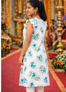 Beautiful Floral Print Kurta for Women