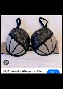 Lace Detail H&M bra with brief 👍