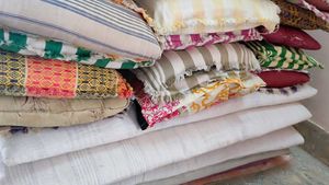 set of 5 Cotton Pillows, Bedsheet and blanket