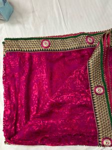 Women magenta saree