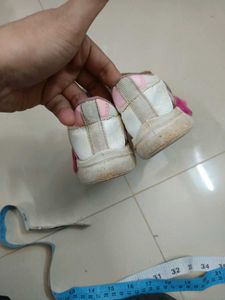 Cute White &amp; Pink Sneakers