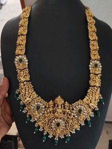Exquisite Traditional Gold Necklace Set