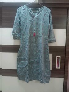 Sale 5 Branded Kurtis combo