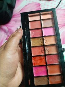 Mars Infinity Lip Palette