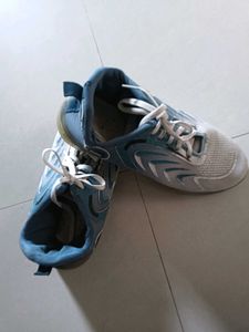 Comfortable Blue &amp; White Sneakers
