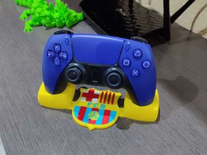 barcelona ps5 controller stand 3d printed