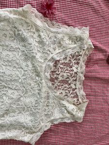 Elegant White Lace Sleeveless Top