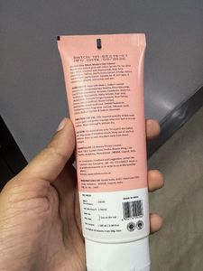 Indian Secrets De-tan glow face wash