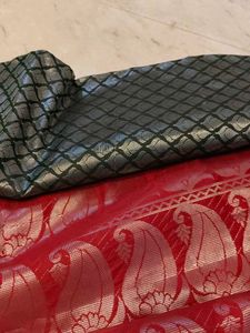 Elegant Silk Saree with Intricate Weave