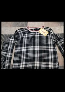 Chic Plaid Long Sleeve Top