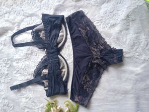 Elegant Navy Lace Bra &amp; Panty Set