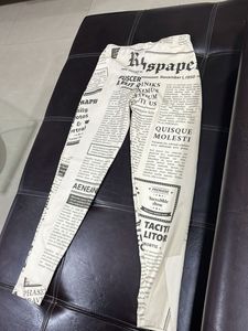Newspaper Print Leggings with pocket