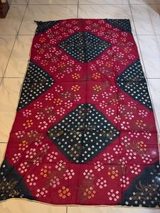 Maroon and Green Bandhani Dupatta
