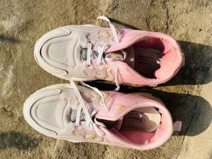 Pink Sports Shoes🎀
