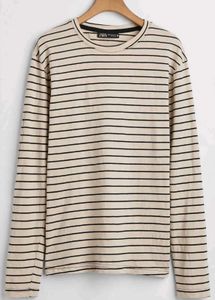 black striped long-sleeve crewneck t-shirt