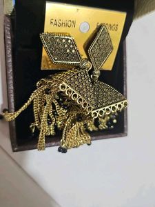 earring