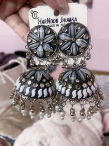 Harnoor Jhumka Earrings🪷