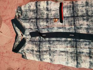 Abstract Checked Button-Down Shirt