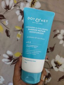 Dot &amp; Key Ceramide &amp; Hyaluronic Moisturizer