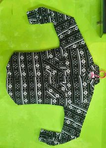 Black & White Printed Long Sleeve Top