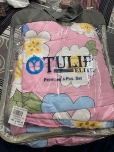Cute Floral Print Comforter