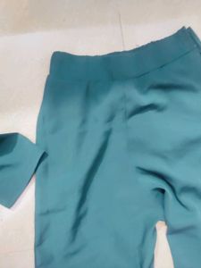Green Top &amp; Pants Set with Cute Detail