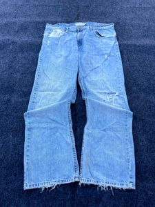 Men's Relaxed Fit Distressed Jeans