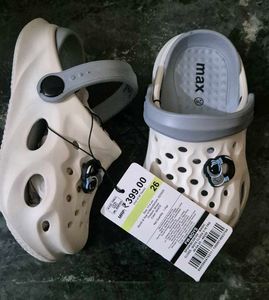 Brand new Max Kids Clogs - Comfortable &amp; Stylish
