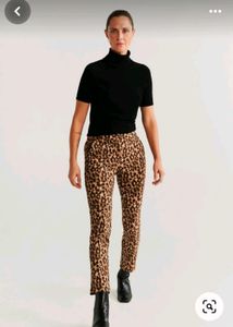💥Price Drop💥 H&amp;M Animal Print Trouser