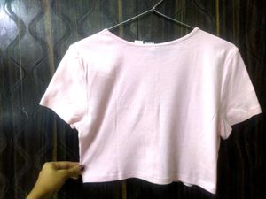 black pink T-shirt from H&amp;M brand