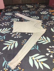 Sparkly V-Neck Long Sleeve Top