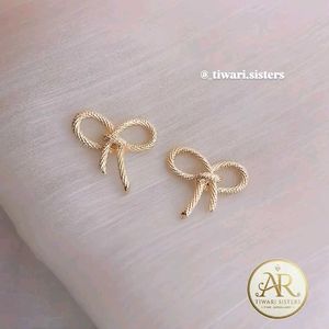 Elegant Gold Bow Earrings