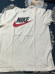 Nike White T-Shirt