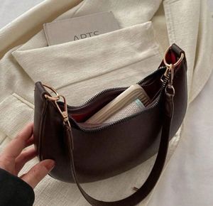solid shoulder bag
