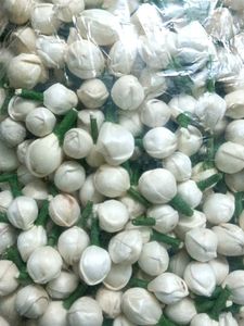 Jasmine Flowers 500 Pieces