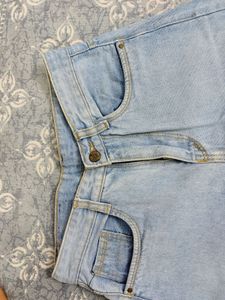 Light Wash Relaxed Fit Jeans