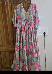 gown