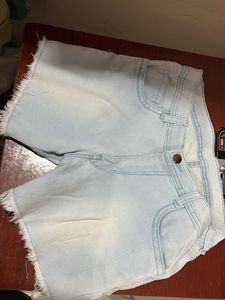 Frayed Hem Denim Shorts